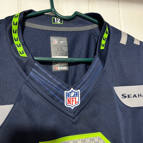 Russell Wilson Seattle Seahawks NFL jersey. Size XL - Picture 3 of 3